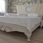 Lucky Angel Bed & Breakfast Çeşme