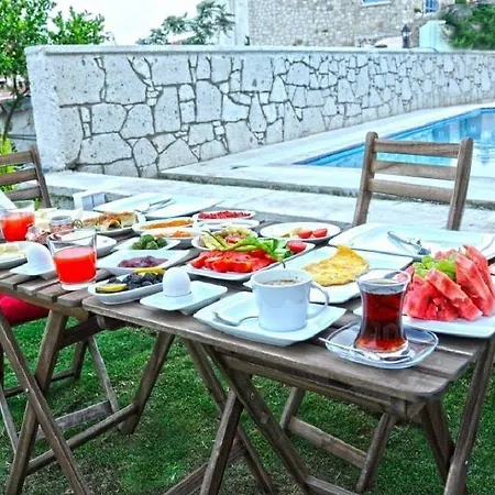 Bed & Breakfast Alacati Lucky Angel 4*