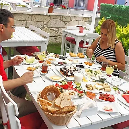 Alacati Lucky Angel فندق مبيت وإفطار 4*