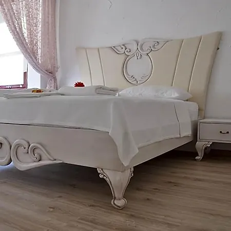 B&B Alacati Lucky Angel